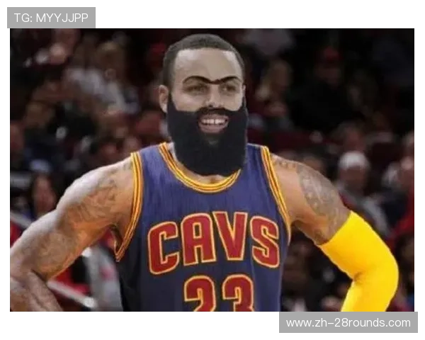 詹姆斯晃倒邓罗命中三分,老将经验展现无遗 詹姆斯晃倒邓罗命中三分,老将经验展现无遗